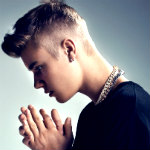 Justin Bieber Eating with Fans at Mc Donald’s, PARIS