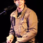 justin bieber performing 2 250210 justin bieber performing 2 250210