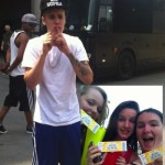 Justin Bieber Giving Away Free Tickets and Food to Fans!
