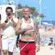 Justin Bieber Wearing Crop Top? Meeting Brazilian Fans at the Beach -VIDEO